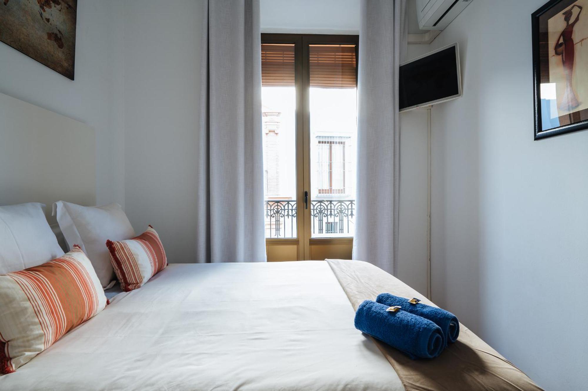 Apartamento De Lujo Junto A La Catedral Seville Luaran gambar