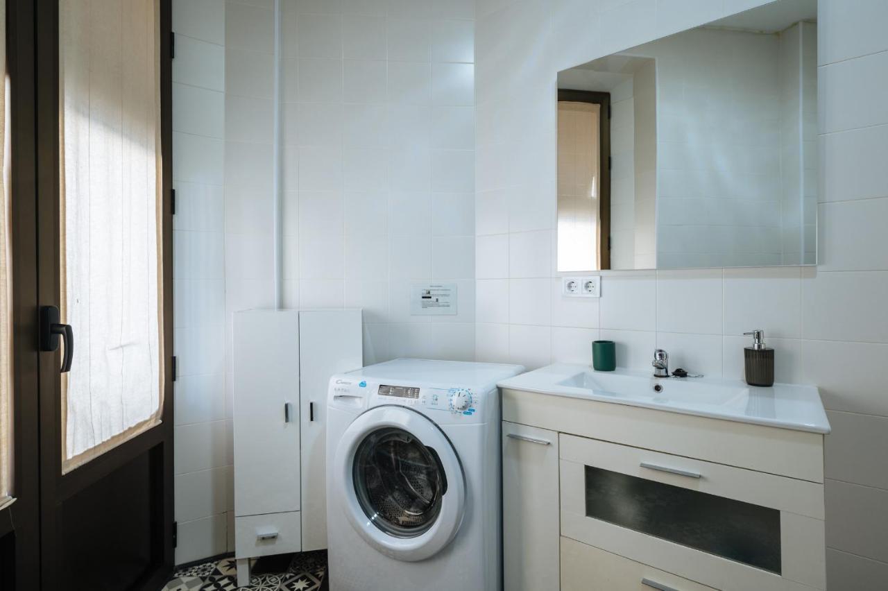 Apartamento De Lujo Junto A La Catedral Seville Luaran gambar